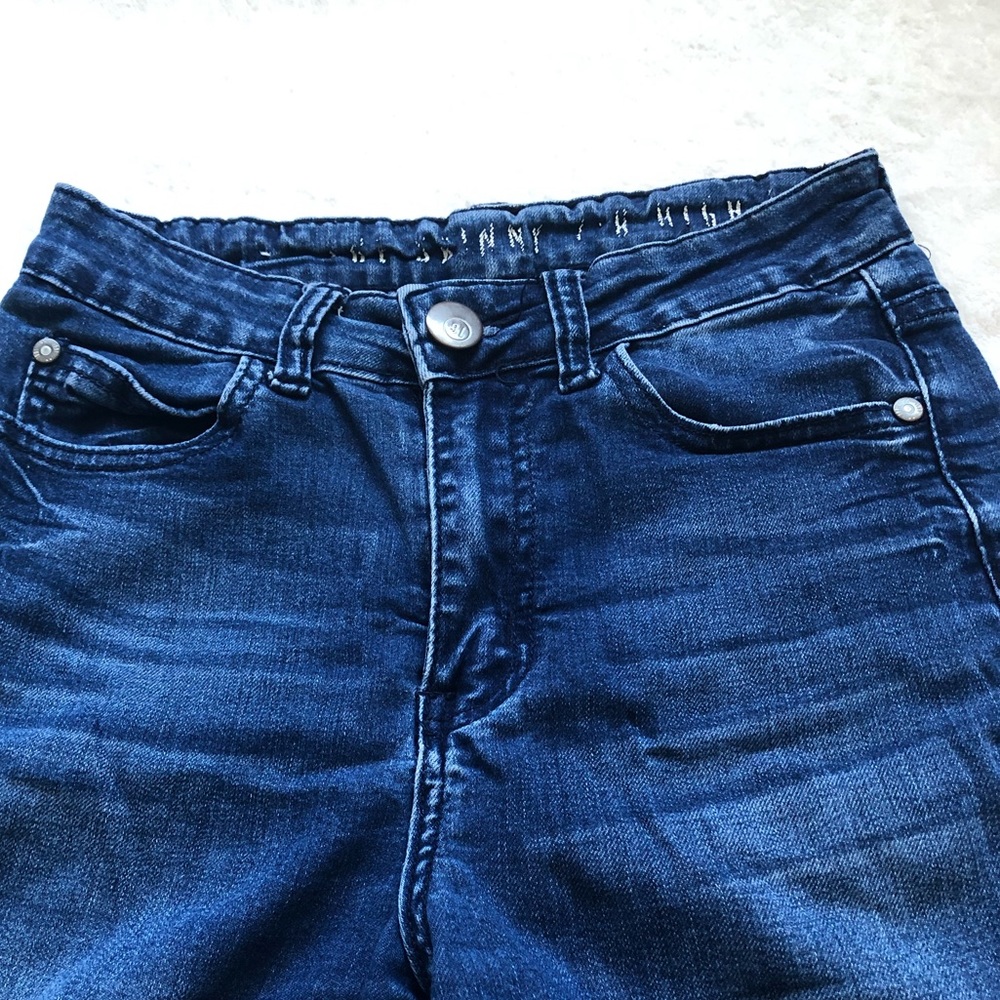 Blue jeans - Picture 4 of 6